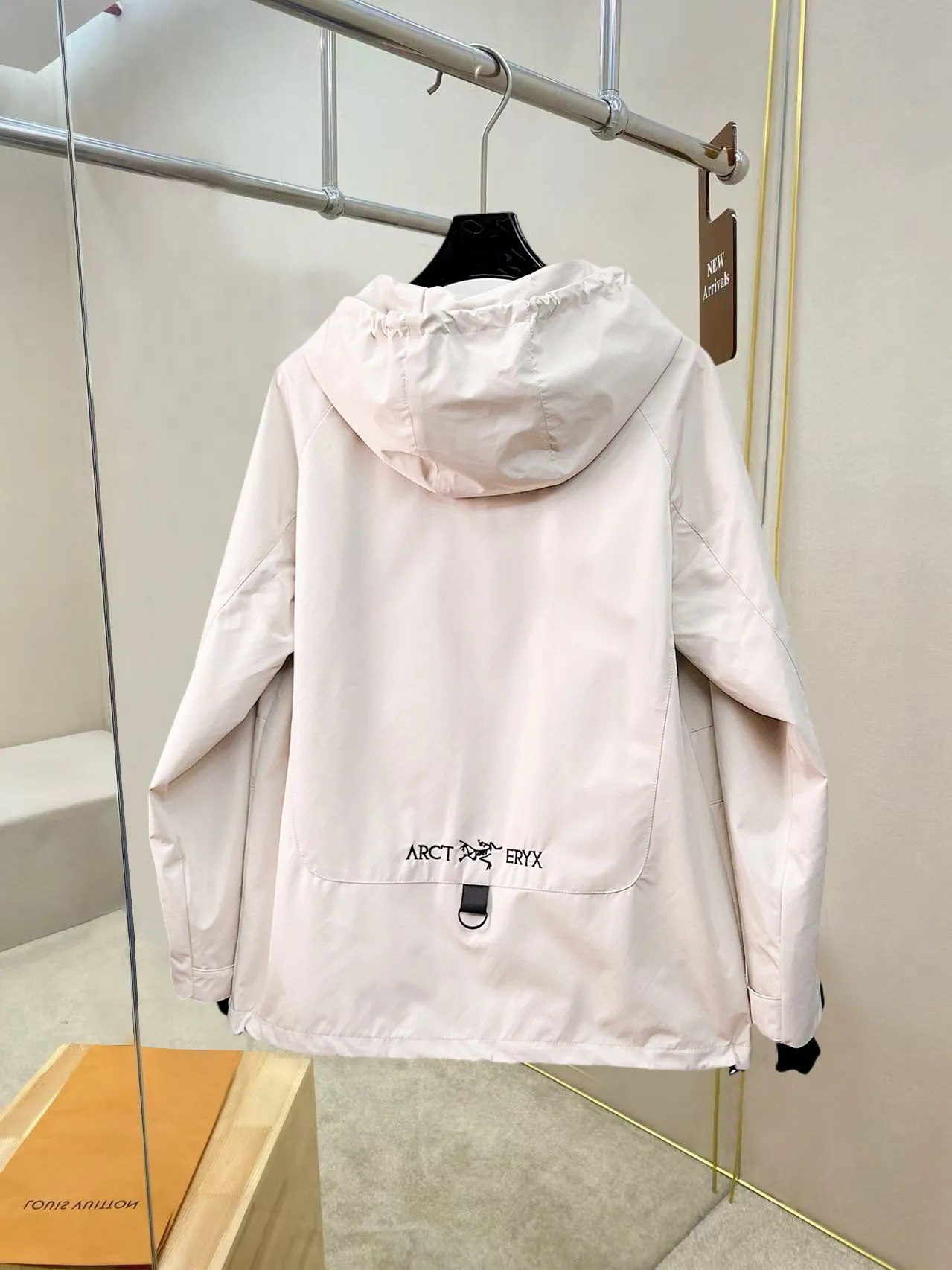 Same Style， ， 2026 New Arrival ， Original Premium Breathable ， ， ， Quality。 ， Sizes：M～3XL，